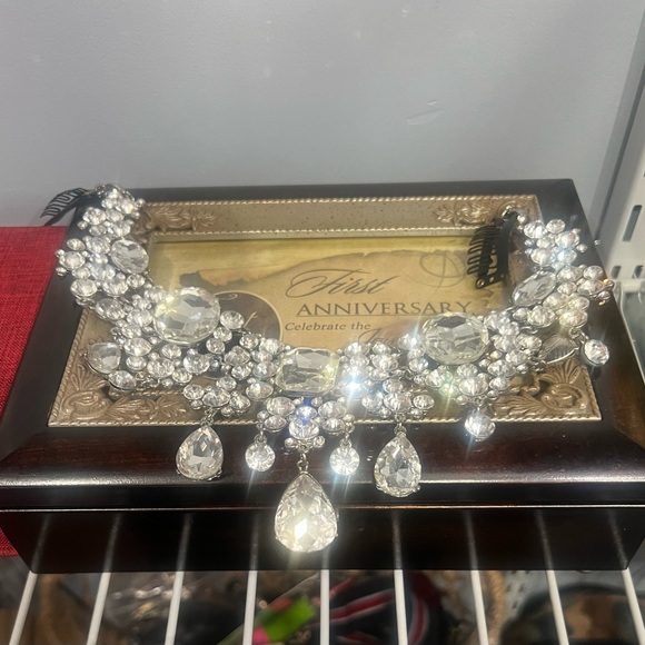 Bridal hair accessory - Picture 2 of 4